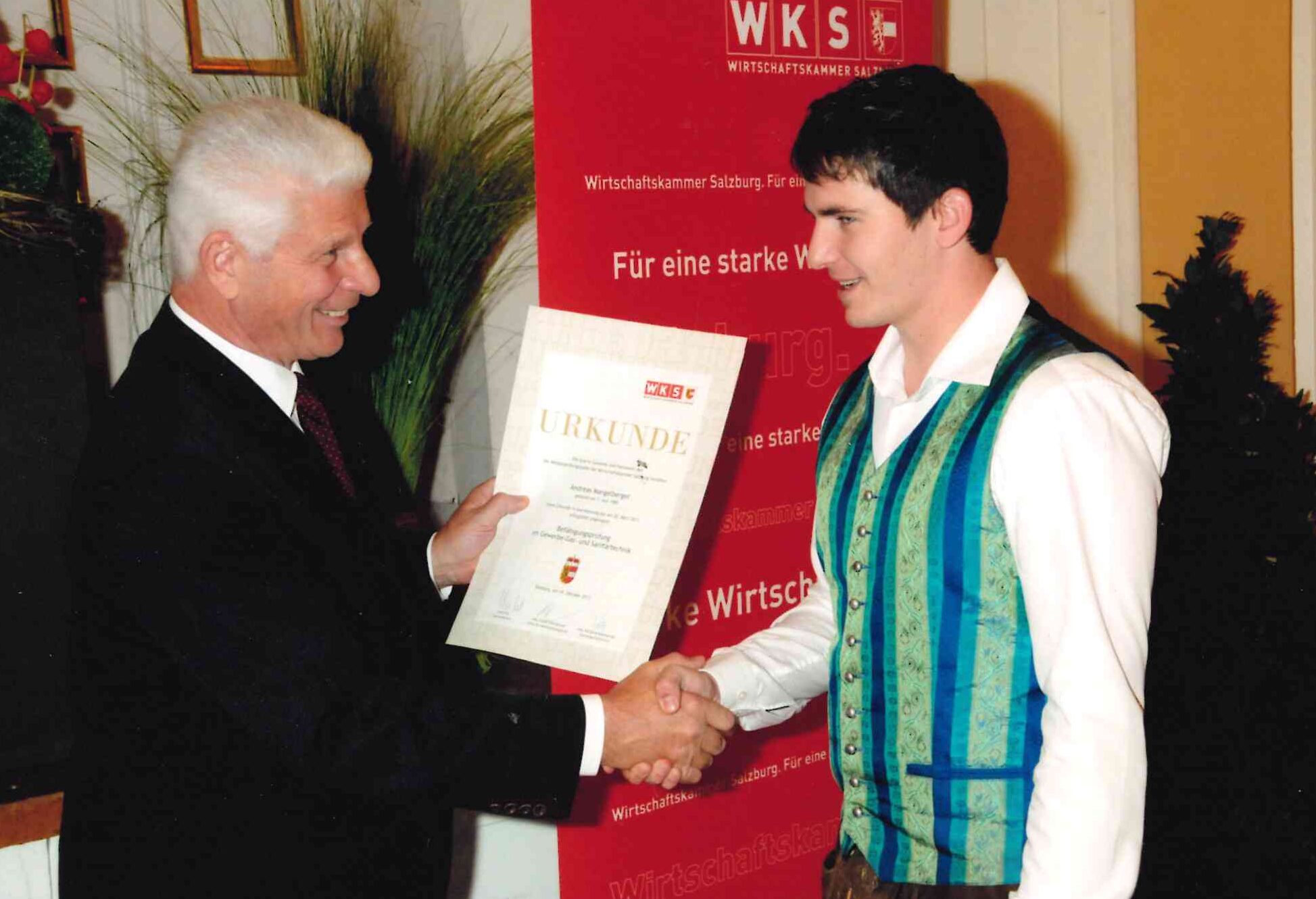 Urkundenübergabe Meister Andreas Mangelberger