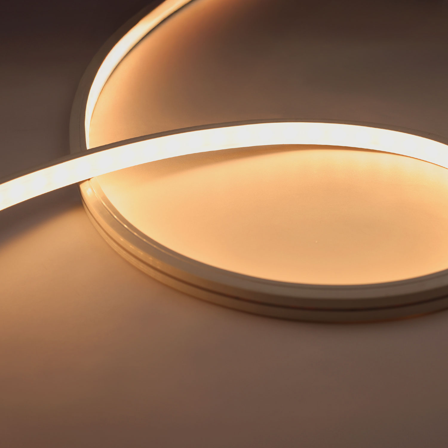 LED Wallwasher Flexband 20×55°, 2700K, 24V DC, 18W, IP54, CRI90, 3m Rolle, 70 LED/m